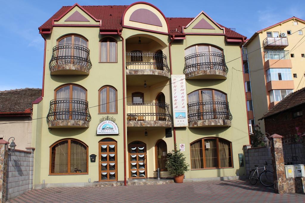 Pensiunea Normandia Timisoara Exterior foto