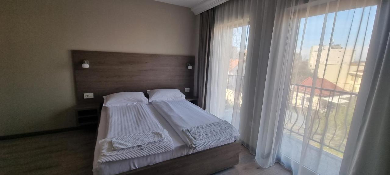 Pensiunea Normandia Timisoara Exterior foto